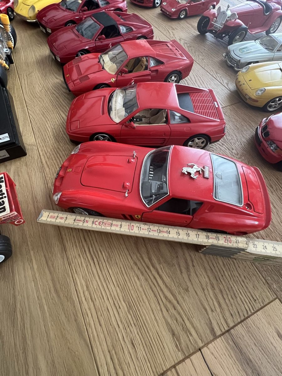 Ferrari Modellini d'auto: Ferrari Modellautos – Usato da Schöftland venduto da mamajasima5 6