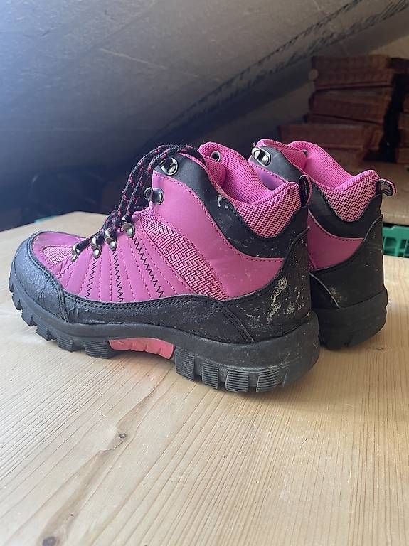 Chaussures femmes: Wanderschuhe – D'occasion à Zürich par helenespoerri 1