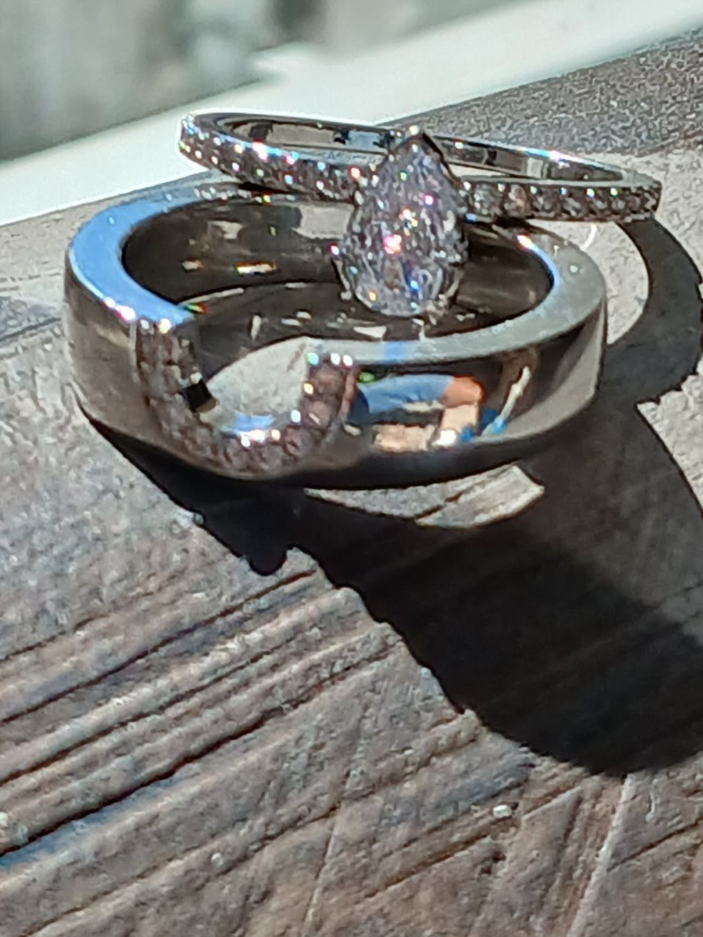Bagues: 2 Silber Ringe mit Zirkonia – D'occasion à Stallikon par madi0320