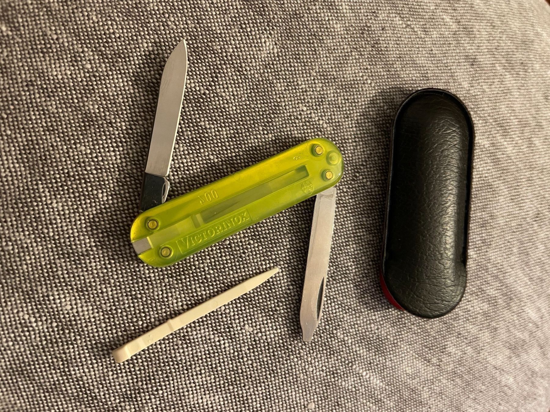 Victorinox Coltelli tascabile: Victorinox Messer Escort – Nuovo (secondo la descrizione) da Rümlang venduto da euqinom16 1