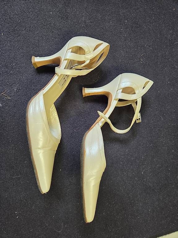 Scarpe da donna: Eleganter Absatzschuh – Usato da Mettmenstetten venduto da Sa.schmid 2