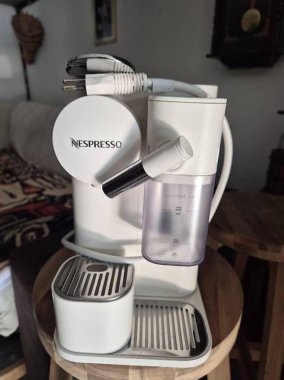 Macchine per caffè & Macchine per espresso: Macchina del caffè Nespresso – Usato da Tenero venduto da isy_mega 1