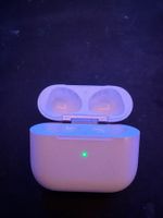 AirPods 3 generatioLadecase gebraucht, funktioniert top