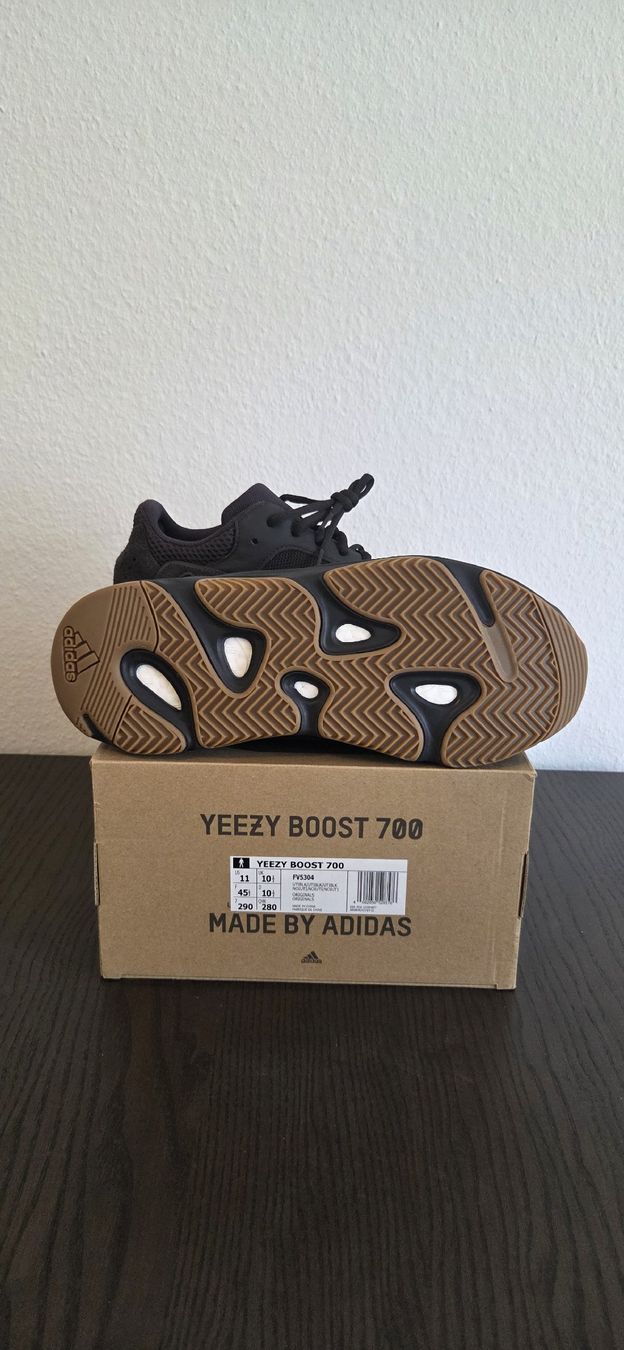 Adidas Scarpe da uomo: Adidas Yeezy Boost 700 – Nuovo e nell'imballaggio originale da Basel venduto da Localheatmarket 3