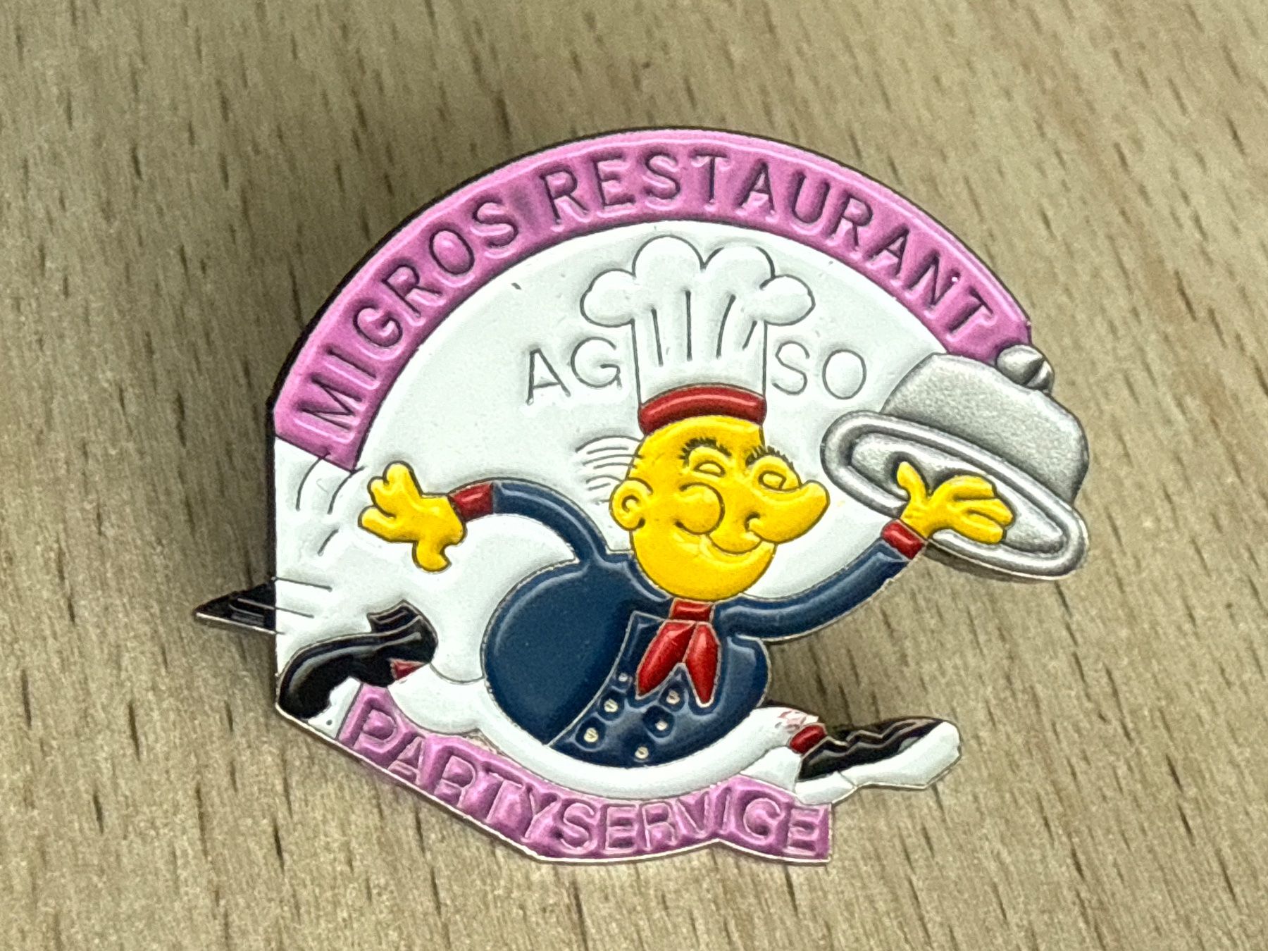 Placchette & Badge: Pin Migros Restaurant AG SO Partyservice – Usato da Glattbrugg venduto da Schweigmatt