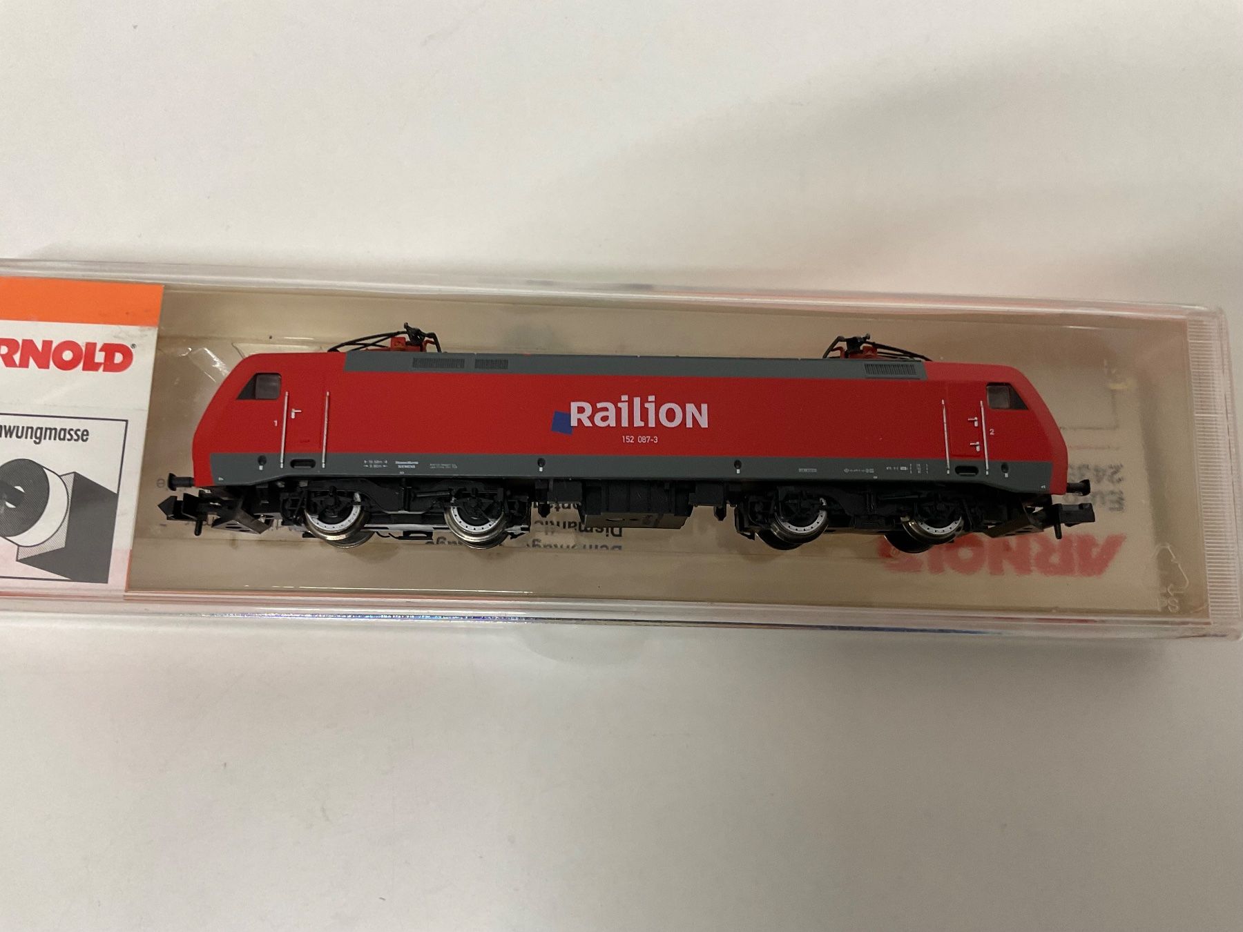Arnold Modellini di ferrovie: Arnold 2435 BR 152 Railion, Bespielt mit Verpackung – Usato da Chur venduto da Chur75 4