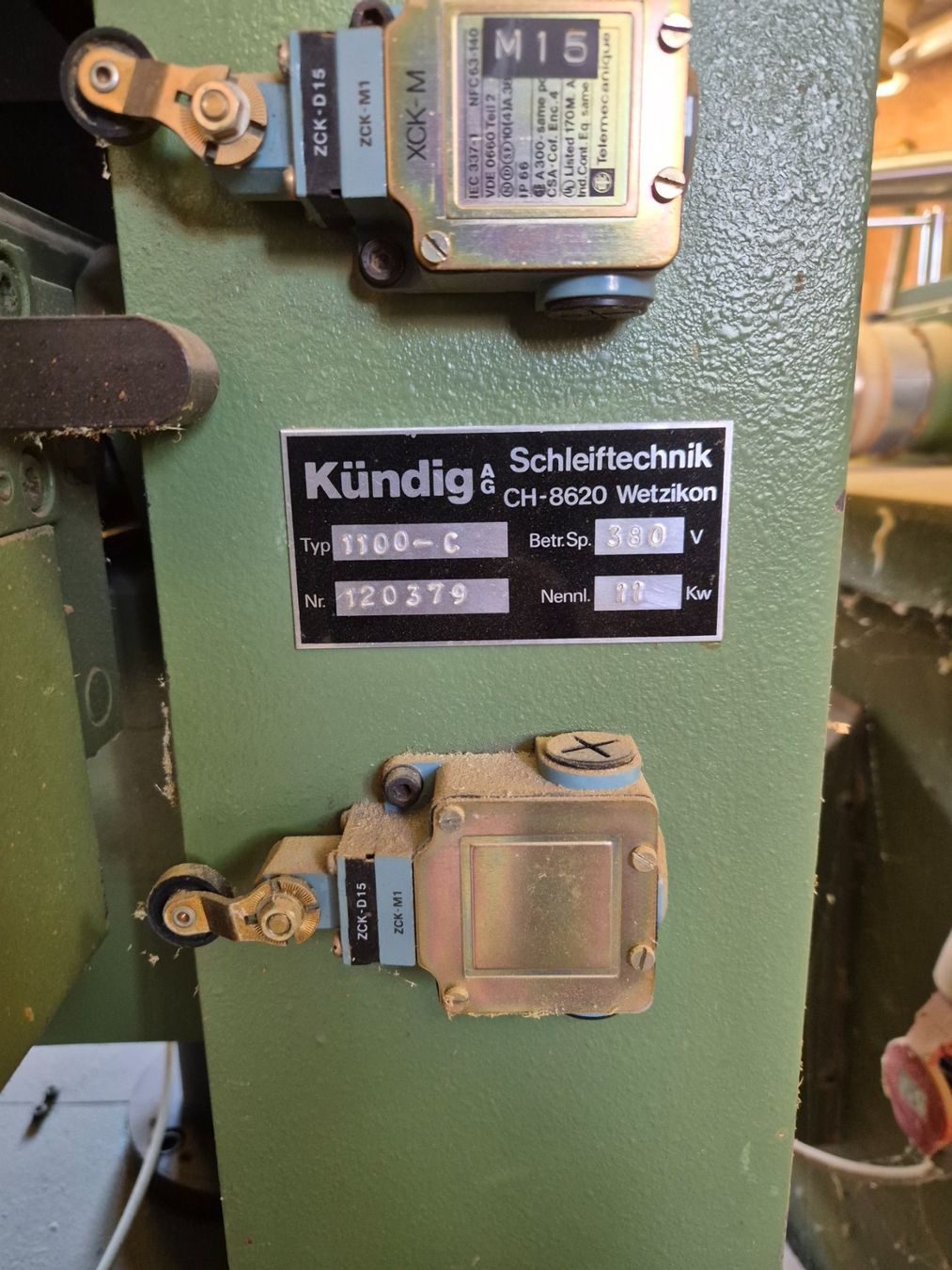 Toutes les machines: Breitbandschleifmaschine Kündig 1100-C – D'occasion à Walterswil BE par gwerder5720 5