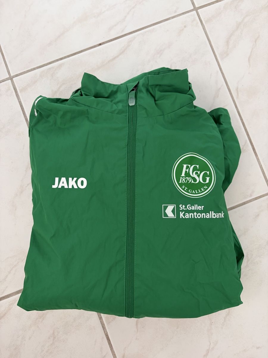 Jako Giacche: FCSG Jako Regenjacke – Usato da St. Gallenkappel venduto da fla_5lm9