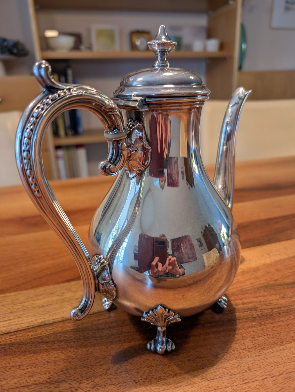 Tutte le decorazioni: Antike versilberte englische Kaffeekanne – Usato da Nidau venduto da Scheidegger49 1