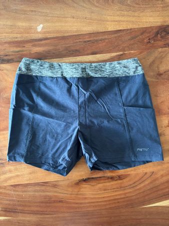 MERU Shorts Grösse S