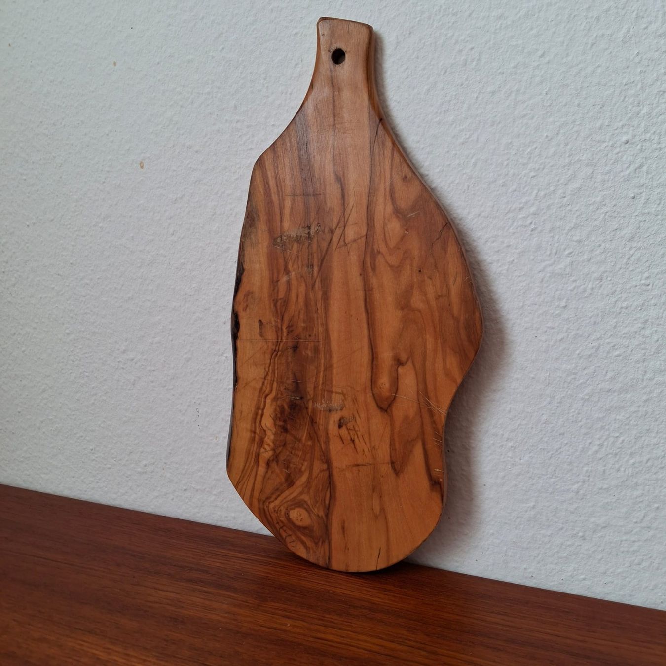 Piatti di portata: Planche à découper olivier vintage – Usato da Neuchâtel venduto da Rochawood