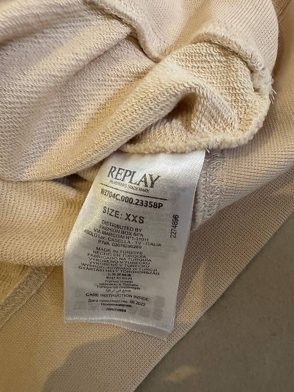 Pulls & Sweat-shirts: Replay Kapuzenpulli hellbeige – D'occasion à Einsiedeln par Claudia092 1