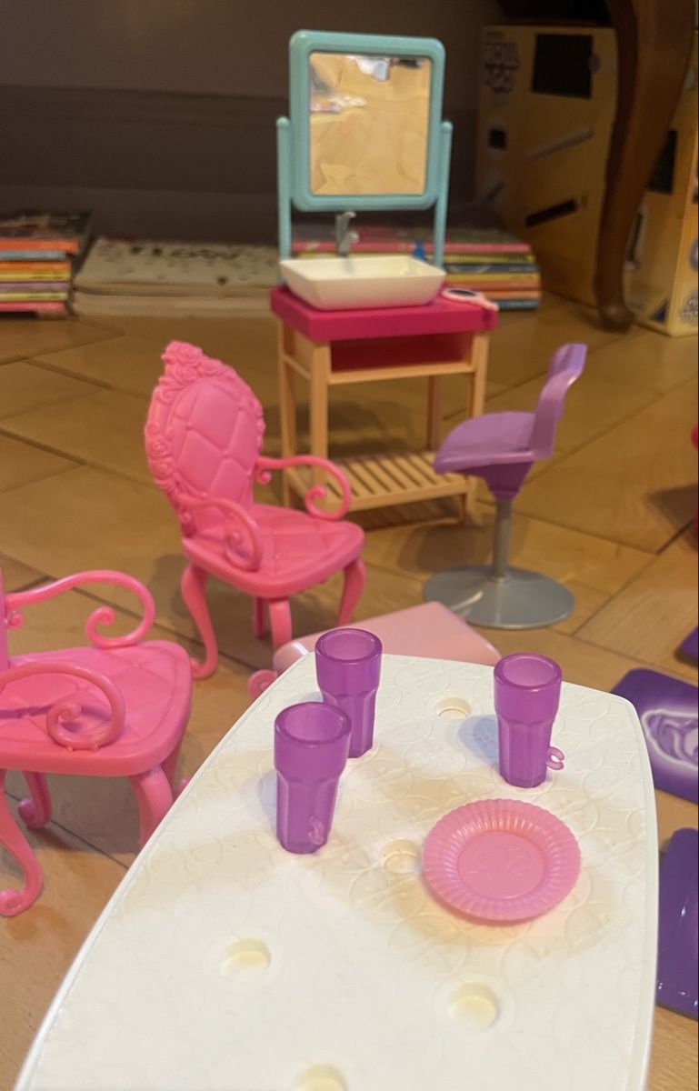 Puppen: Barbie Beauty Kosmetikstudio Salon – Gebraucht aus Luzern von caracena 2