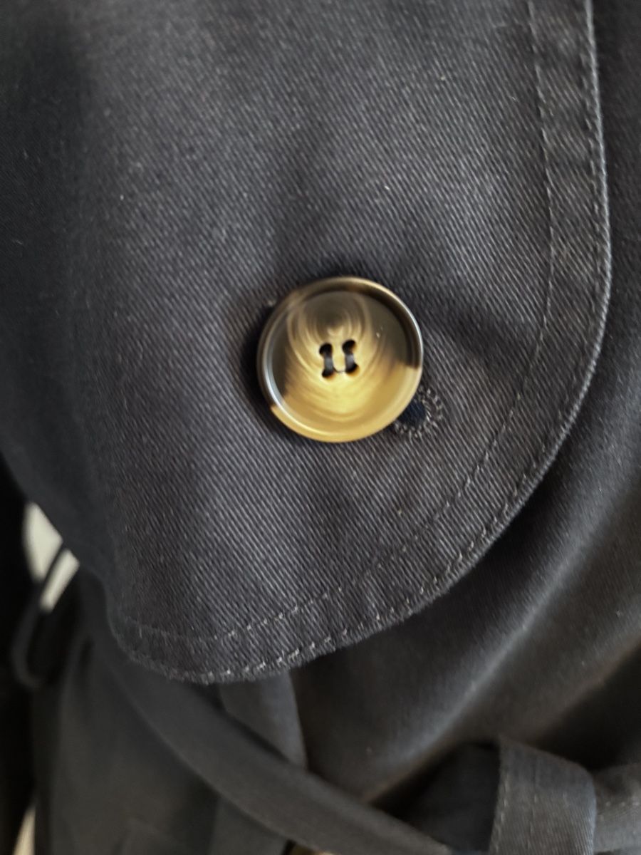 Cappotti: Trenchcoat Marine Blau  – Usato da Zürich venduto da mary_5ln5 1