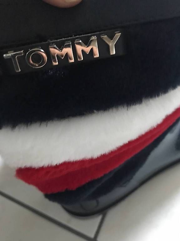 Tommy Hilfiger Scarpe da donna: Bottes de pluie Tommy Hilfiger taille 39 – Usato da Martigny venduto da gai_2l9l 4