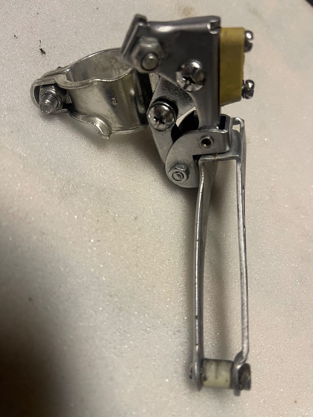 Shimano Pezzi di ricambio: Umwerfer SHIMANO 600 ERSTE GENERATION – Usato da Giubiasco venduto da bulag 2