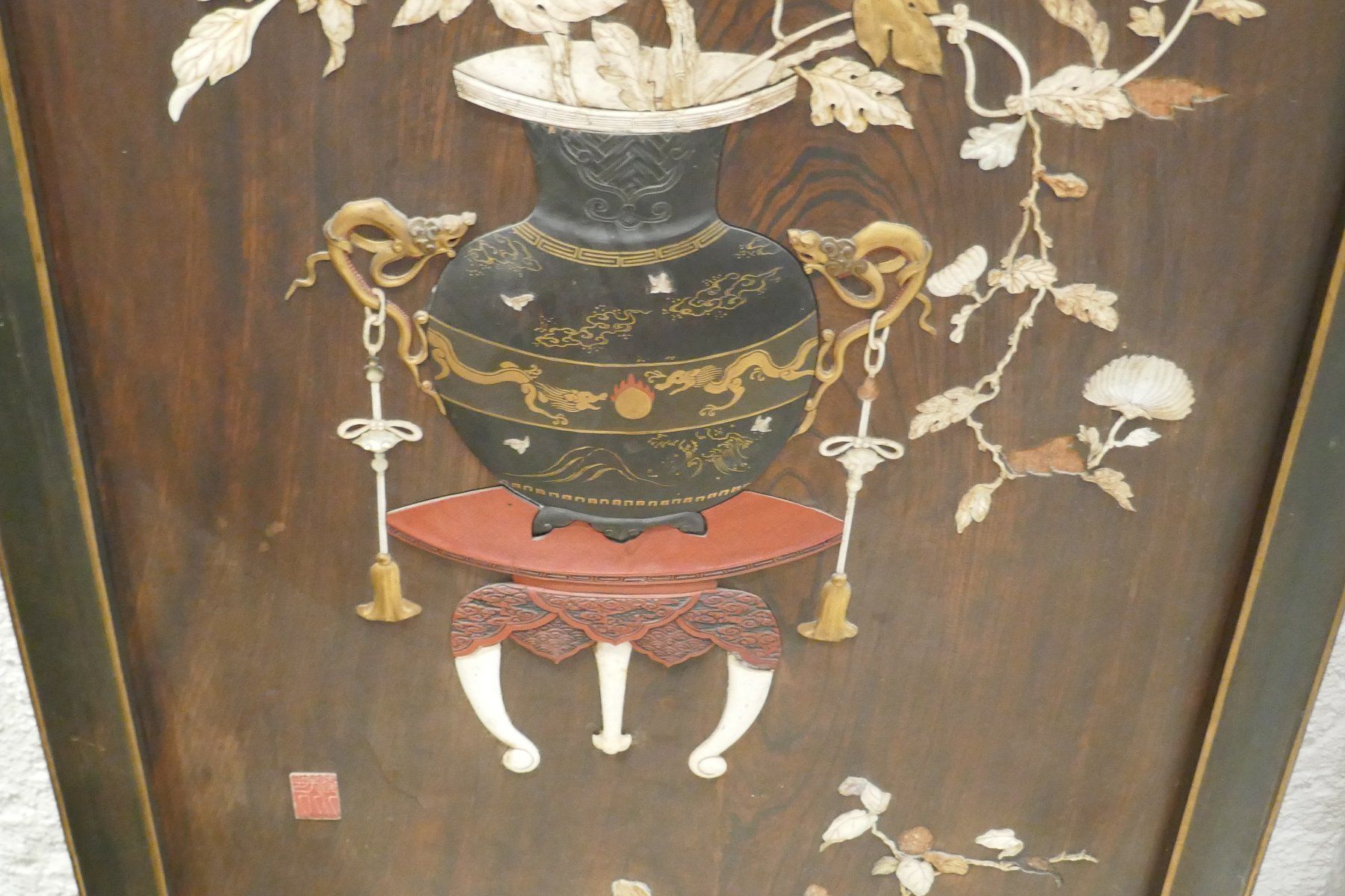Poster & Bilder: Antikes China Wandbild ? mit Einlagen geschnitzt – Gebraucht aus Schaffhausen von swisswatches-andmore 2