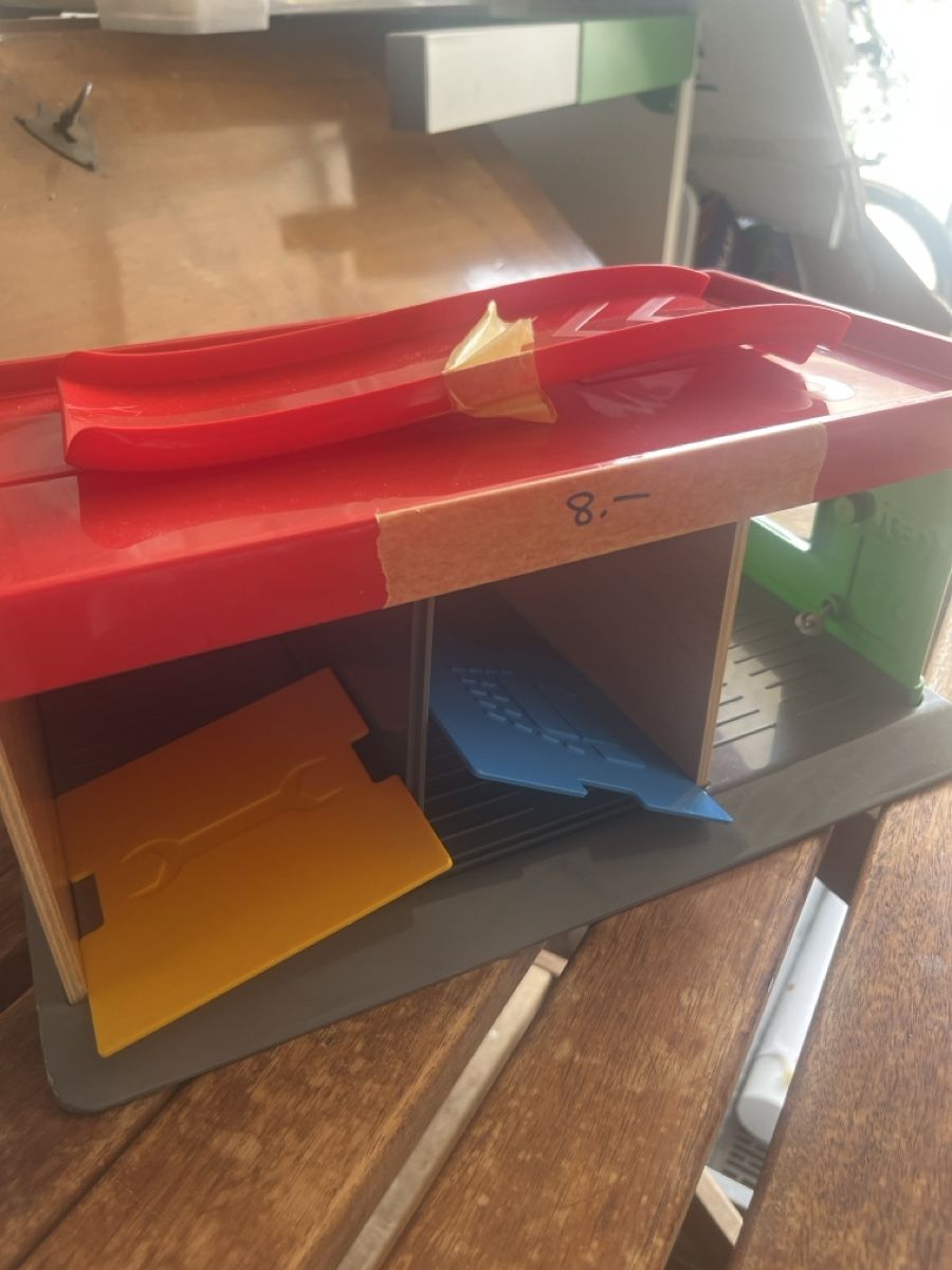 Spielzeuge: Garage  – Gebraucht aus Pully von Guylene_11