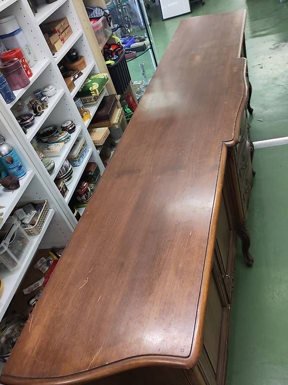 Credenze: Antikes Buffet/Sideboard – Usato da Pratteln venduto da Cartonsducoeur_bl 1