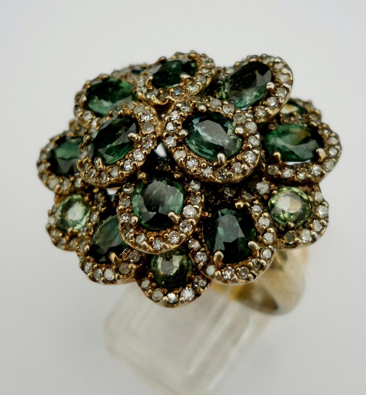 Anelli: Ring mit Tsavorit und Diamanten – Nuovo (secondo la descrizione) da Zürich venduto da Bieter04 3