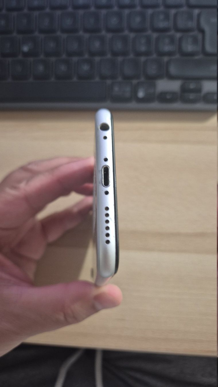 Apple Telefoni cellulari / Smartphones: iPhone 6 Space Gray – Difettoso da Münchenbuchsee venduto da MV_Solutions 1