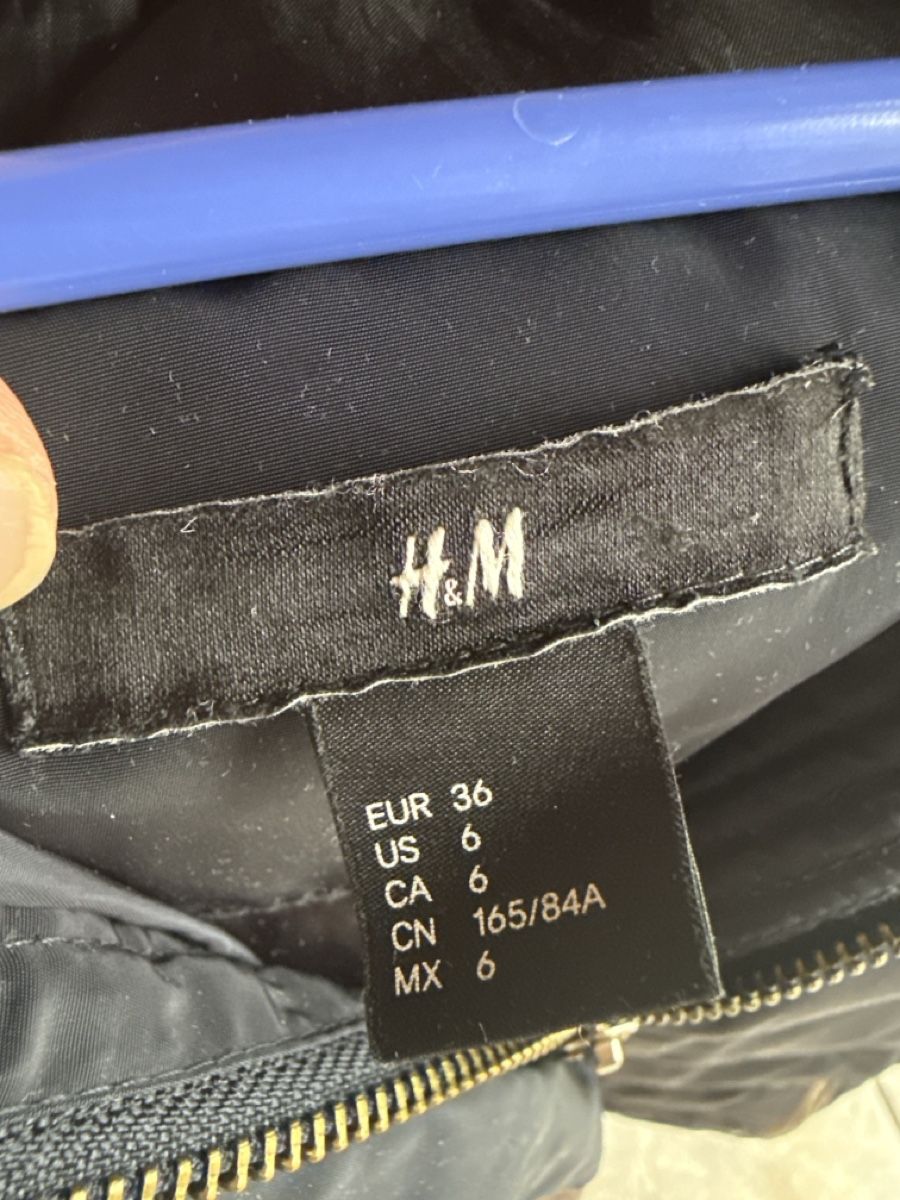 H&M Giacche: Daunenjacke Grösse 36 – Usato da Dettighofen (Lengwil) venduto da Dolol 2