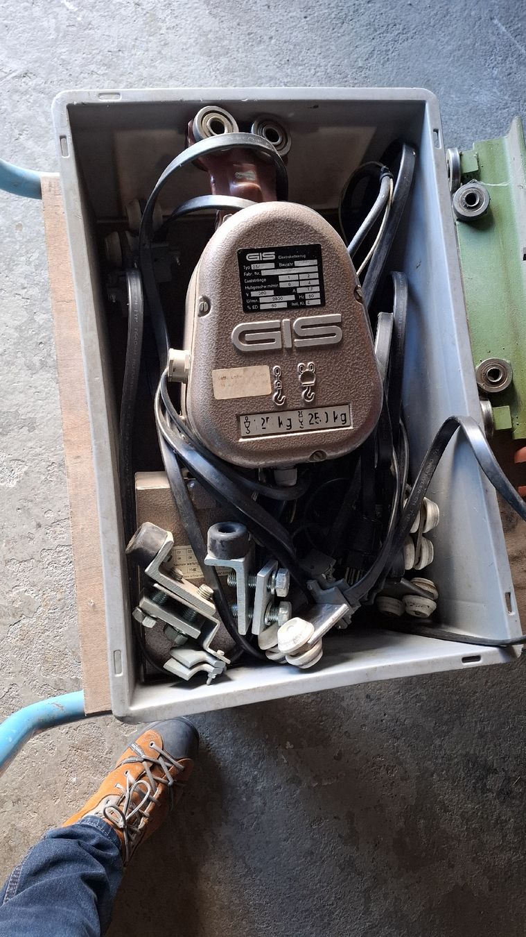 Paranco multiuso: GIS Kettenzug, 400V – Usato da Alpnach-Dorf venduto da husta60 1