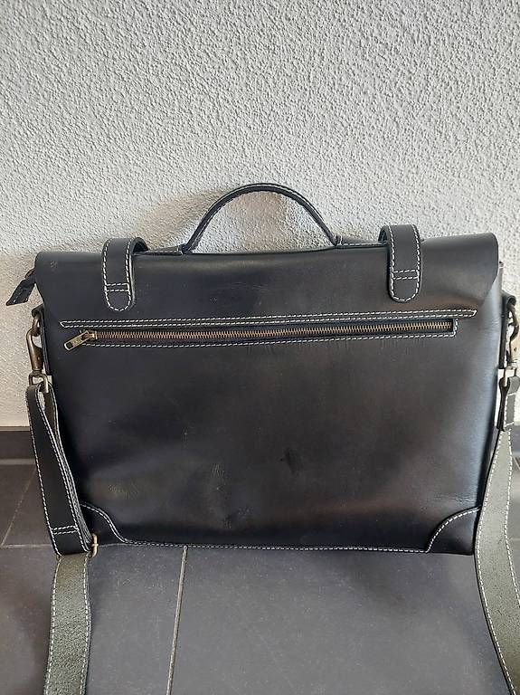 Koffer & Taschen: Schwarze Echtleder-Businesstasche, Aktentasche – Gebraucht aus Schachen LU von Mister-jo 2