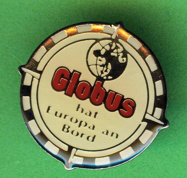 Placchette & Badge: Globus  hat Europa an Bord – Usato da Winterthur venduto da Sammleroase