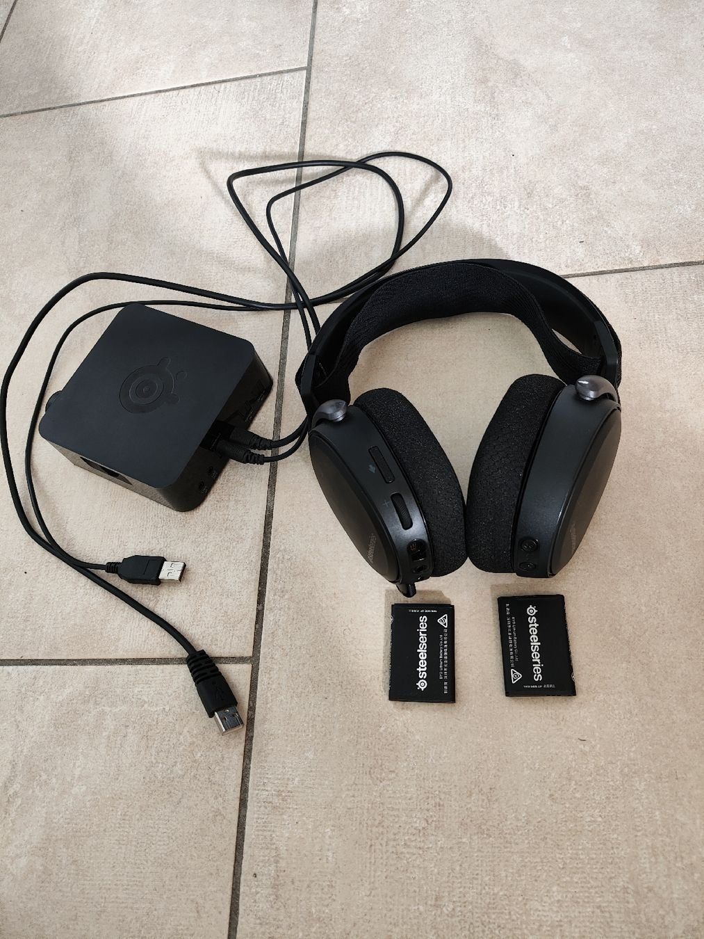 Steelseries Kopfhörer: Headset Gamer Steelseries arctis pro Sans Fil wireless – Gebraucht aus Uster von j666