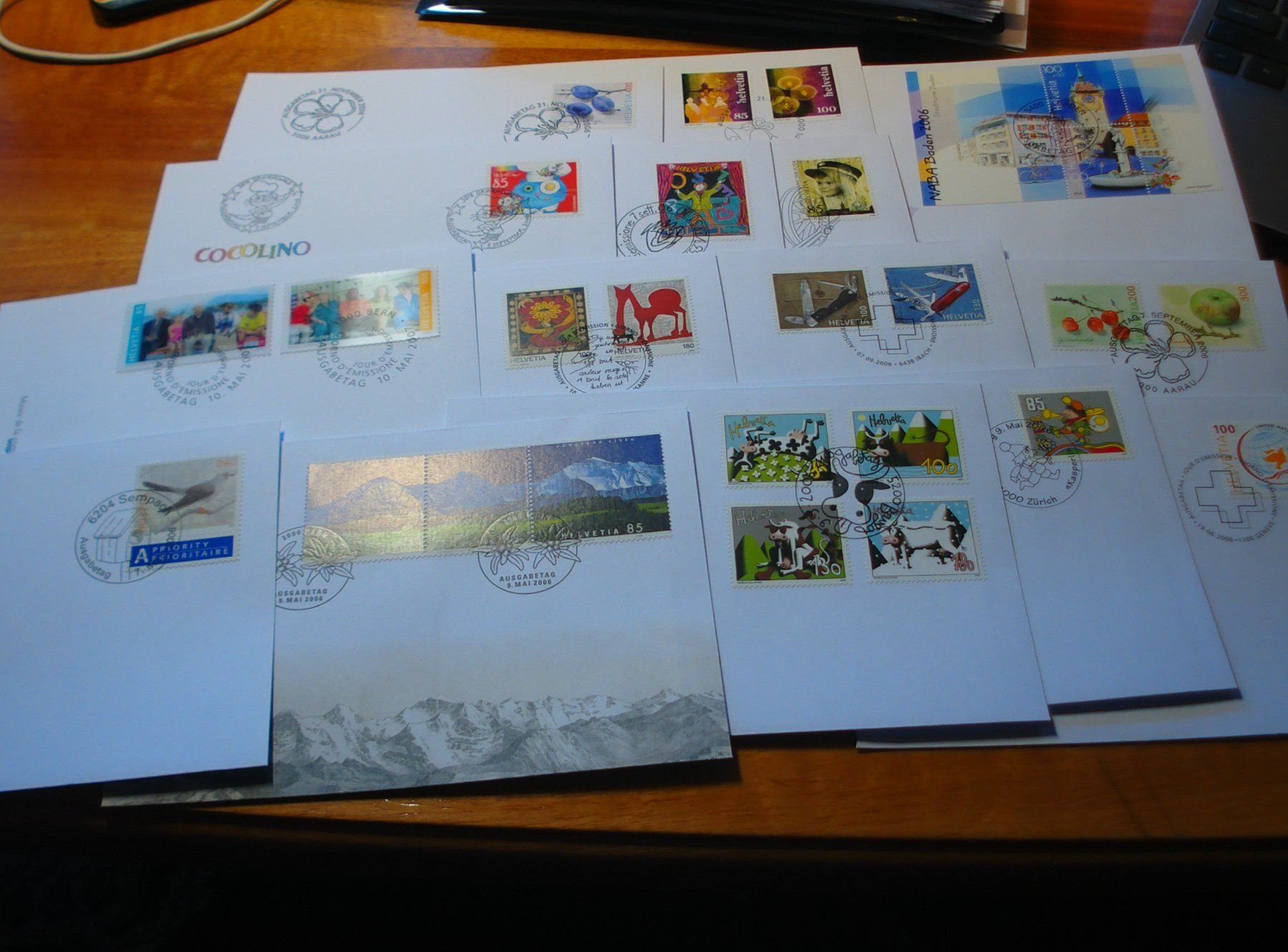 Tous les timbres: Set FDC 2006, 20 Belege – D'occasion à Niederwil AG par morostahu 1