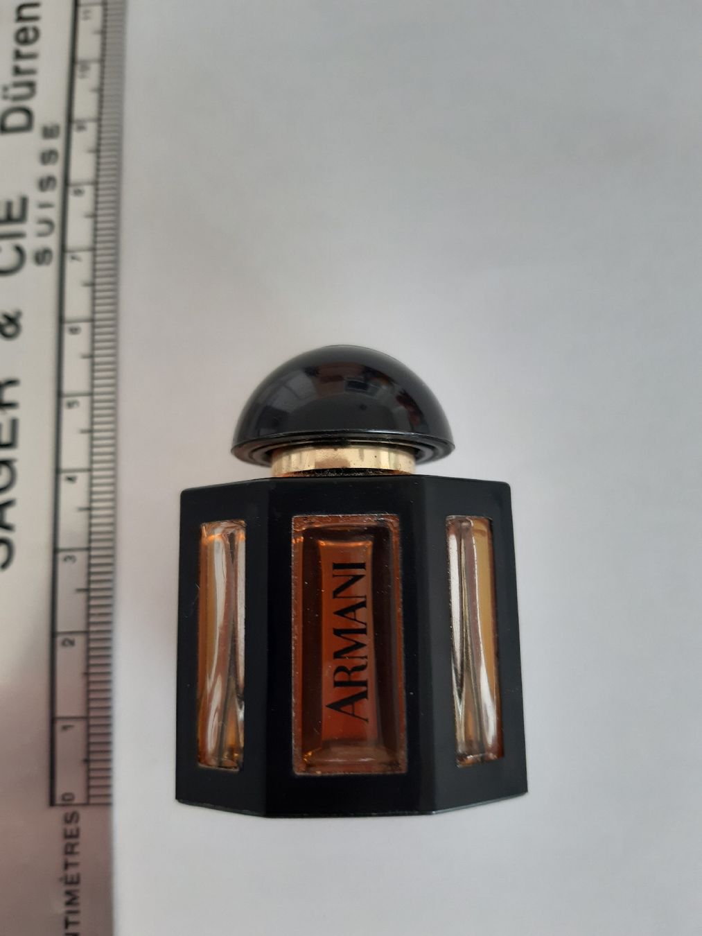 Armani Parfum & Eau de Toilette: Armani vintage Miniatur Parfüm – Gebraucht aus Zollikofen von Holidaymaker 1