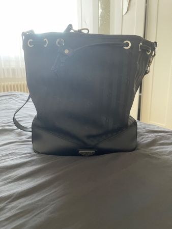 Handtasche