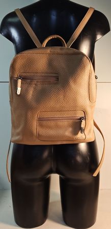 Rucksack von Esprit in beige, Lederimitat. (nov459)