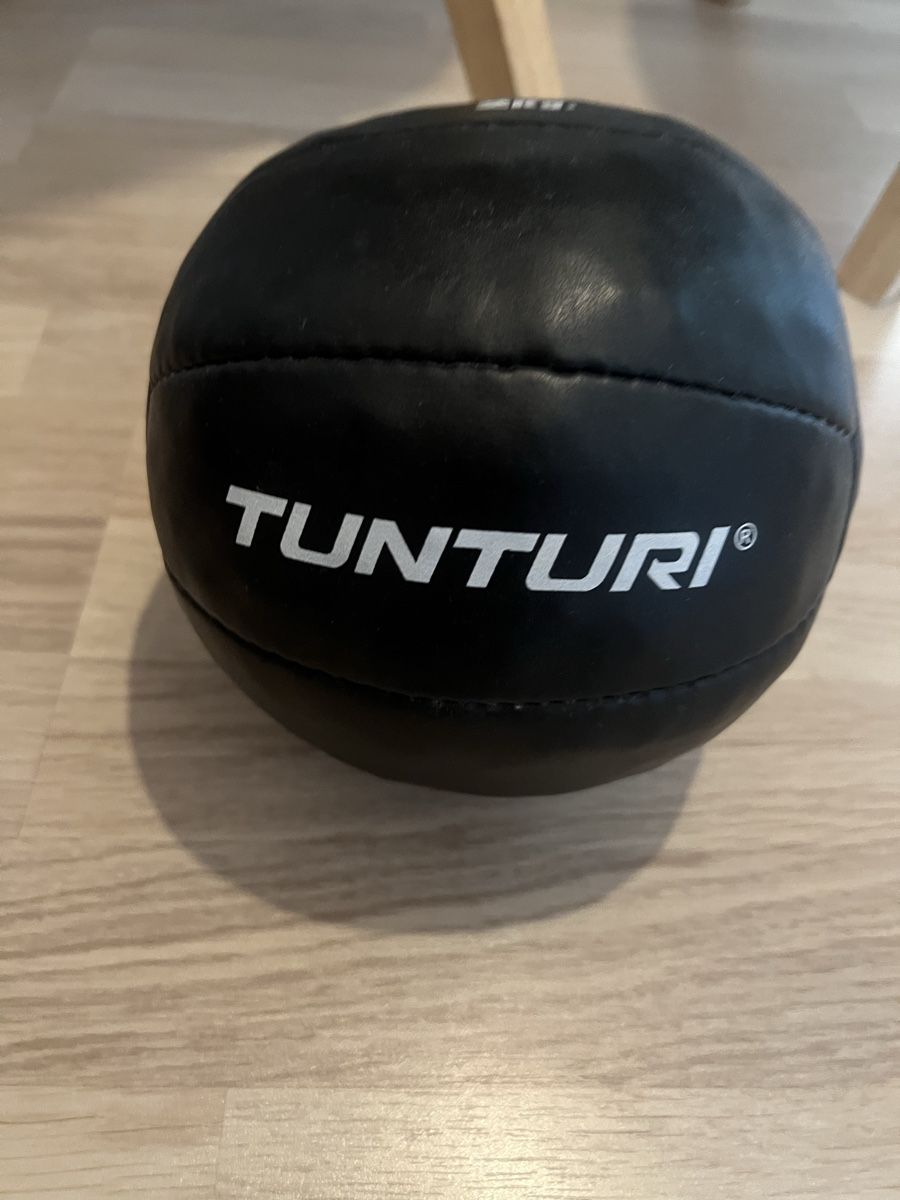 Palloni: medicine ball 2 kg – Usato da Küsnacht ZH venduto da sve_qyj8 1