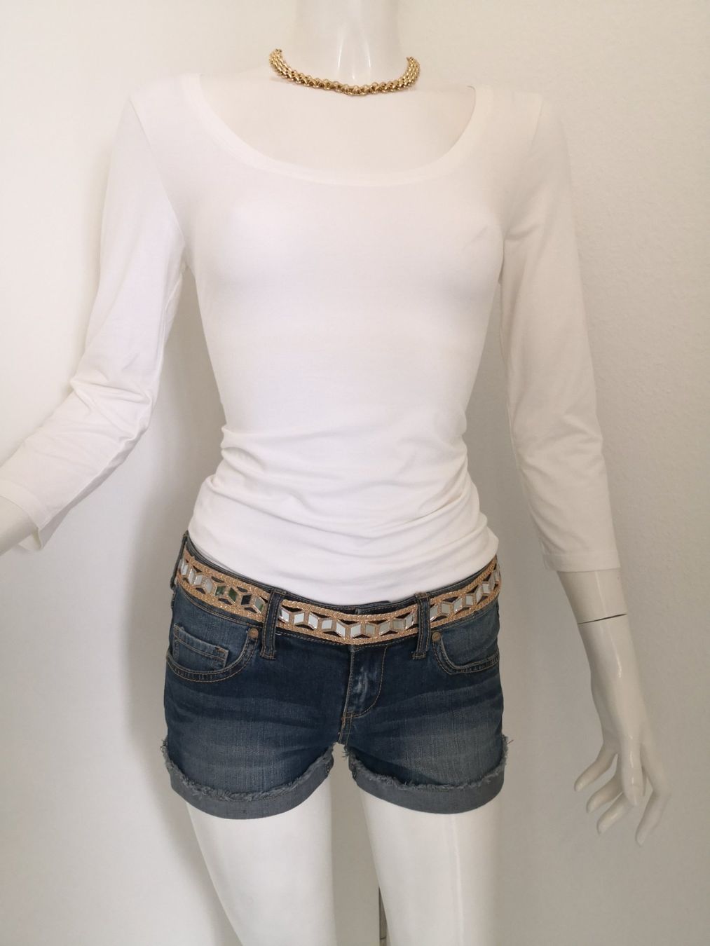 Mango T-Shirts: 🤩MANGO LANGARM T-SHIRT WEISS – Gebraucht aus Olten von Naja-Twins-Twins 8