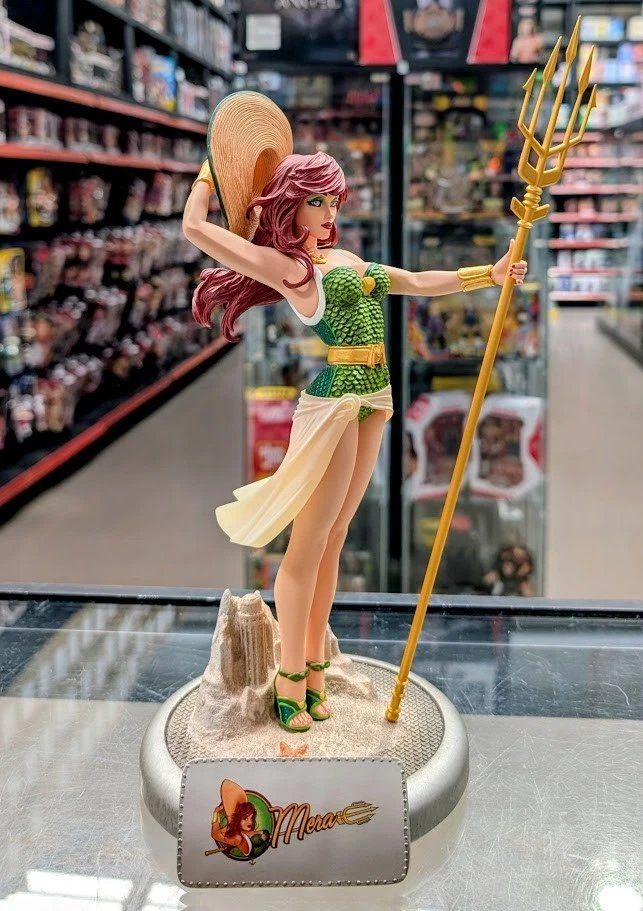 Statuette: DC Collectibles DC Comics Bombshells Mera Statue – Usato da Oberentfelden venduto da FiguresAndGamesPlace 2