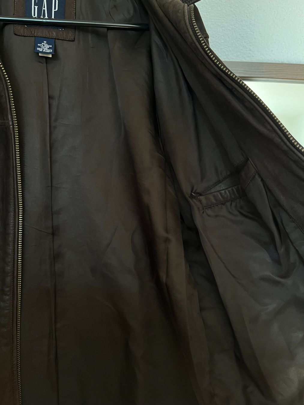 Gap Giacche: Vintage GAP Echtlederjacke Braun Grösse M – Usato da Wolfhausen venduto da Sel86i 2
