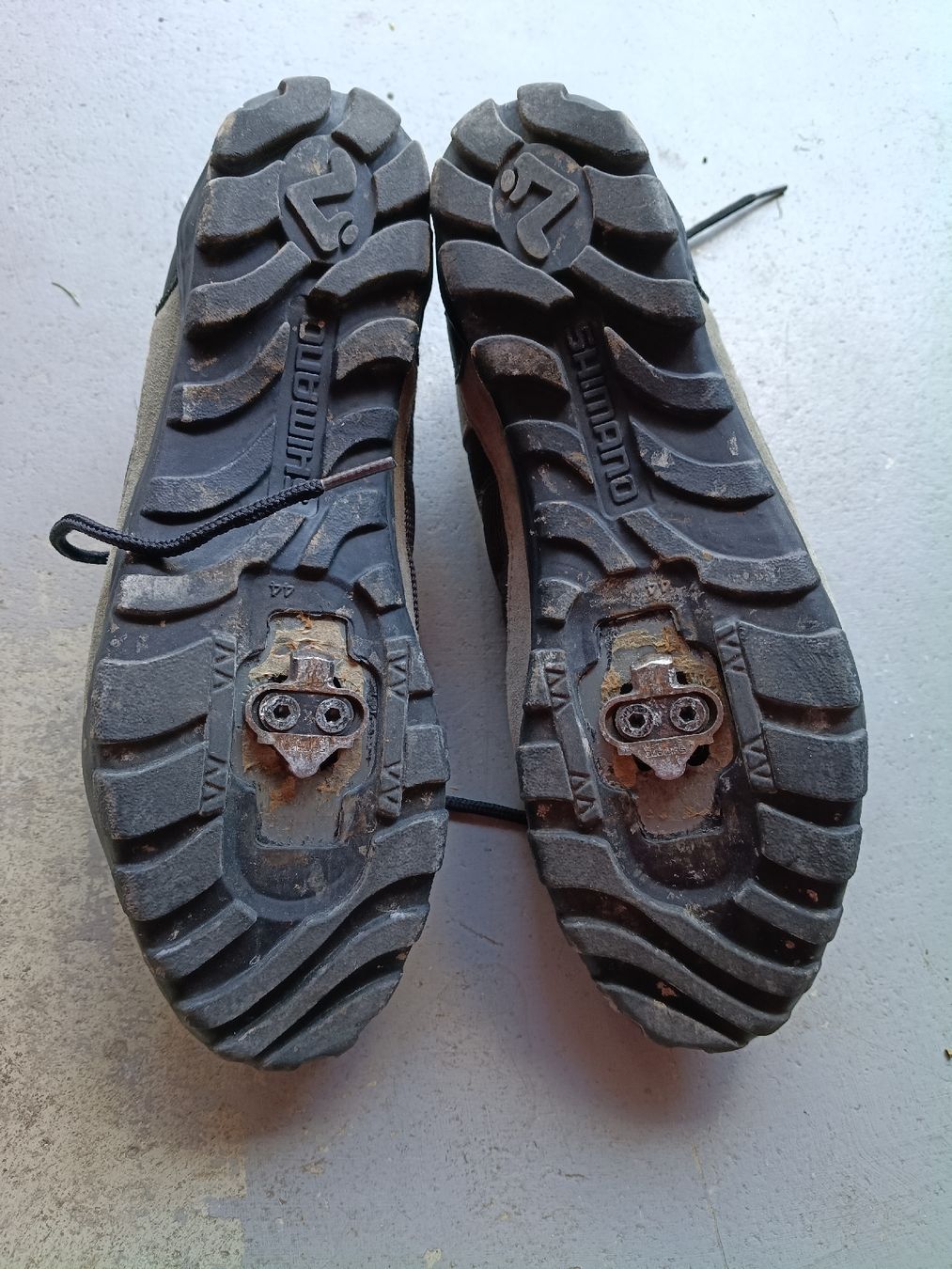 Scarpe da uomo: Veloschuhe – Usato da Ormalingen venduto da Farnsburg 2