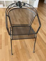 Metallstuhl schwarz ca. 85cm hoch mit Armlehnen