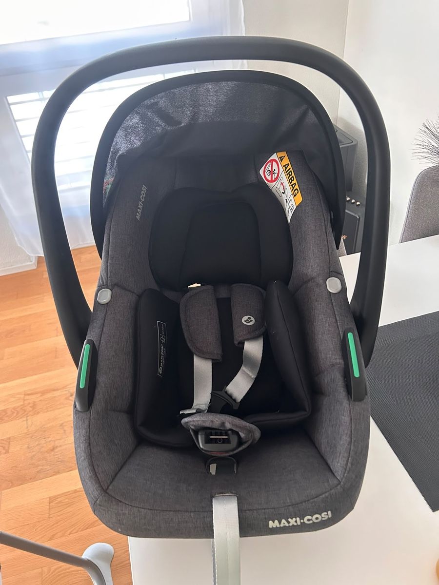 Maxi-Cosi Sièges auto: Maxi-Cosi CabrioFix S Babyschale – D'occasion à Muri AG par GIRO777 1