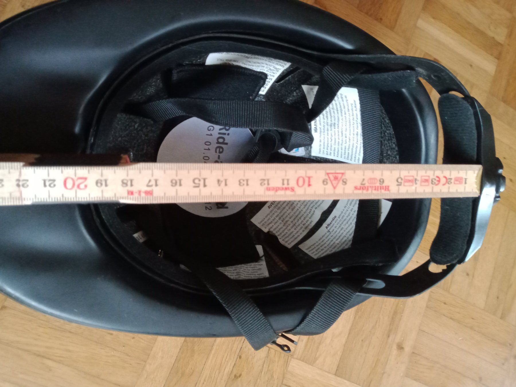 Caschi: Zu verkaufen – Usato da Courtion venduto da Julia-6688 7