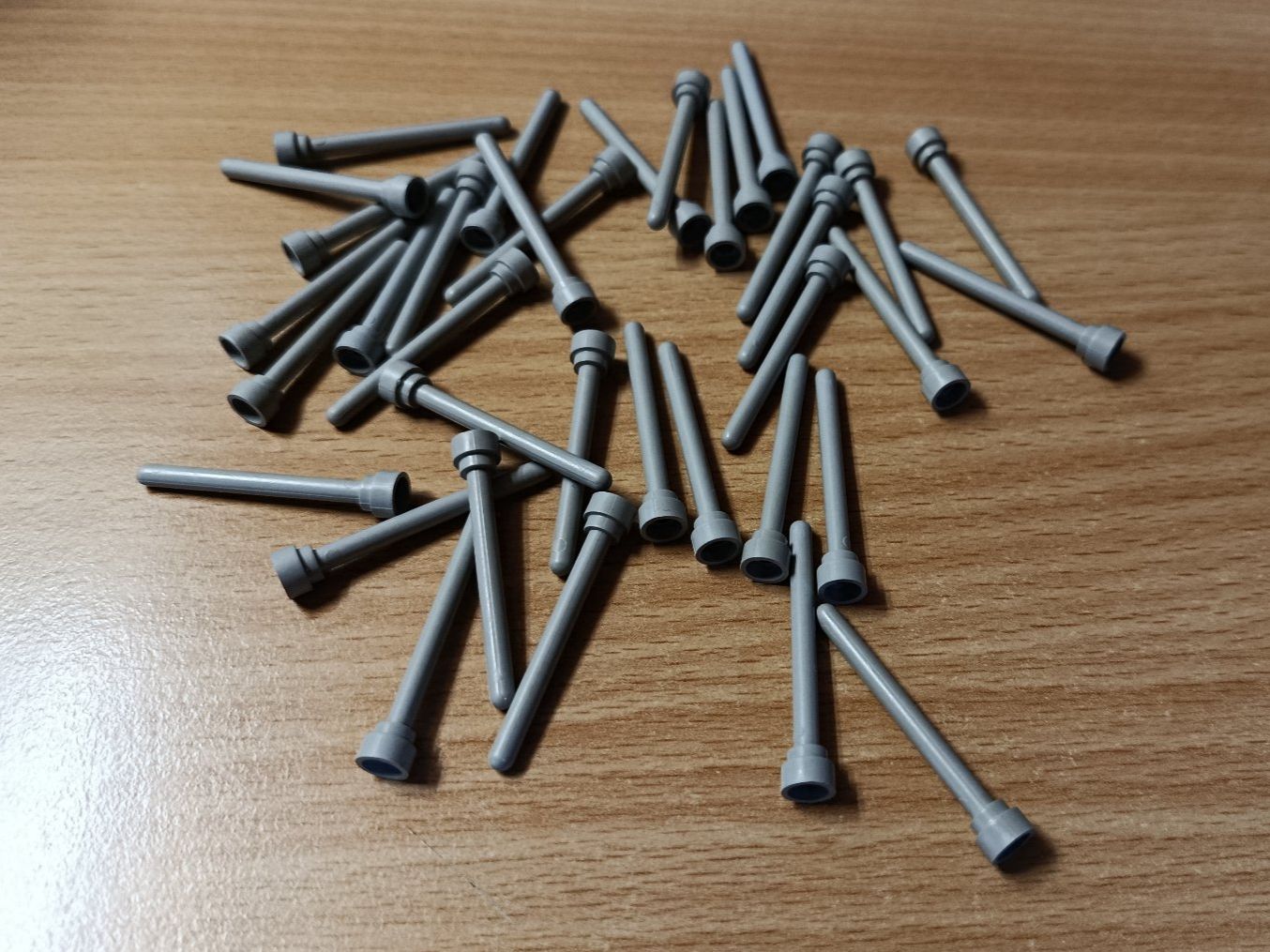 Lego Kit di costruzioni: LEGO Classic Space - hellgraue Antennen 3957a (alt-hellgrau) – Usato da Muhen venduto da Legoholic 1
