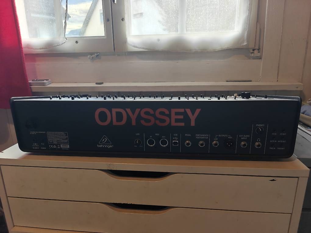 Behringer Strumenti musicali: Synthesizer Behringer Odyssey – Usato da Winterthur venduto da Nevermindthebollocks 1