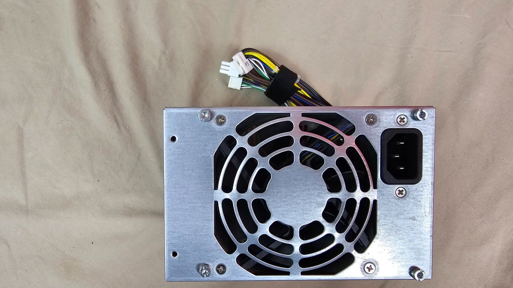 Hewlett Packard Componenti elettronici: HP Powersupply – Usato da Dorf venduto da Miner-supply 2