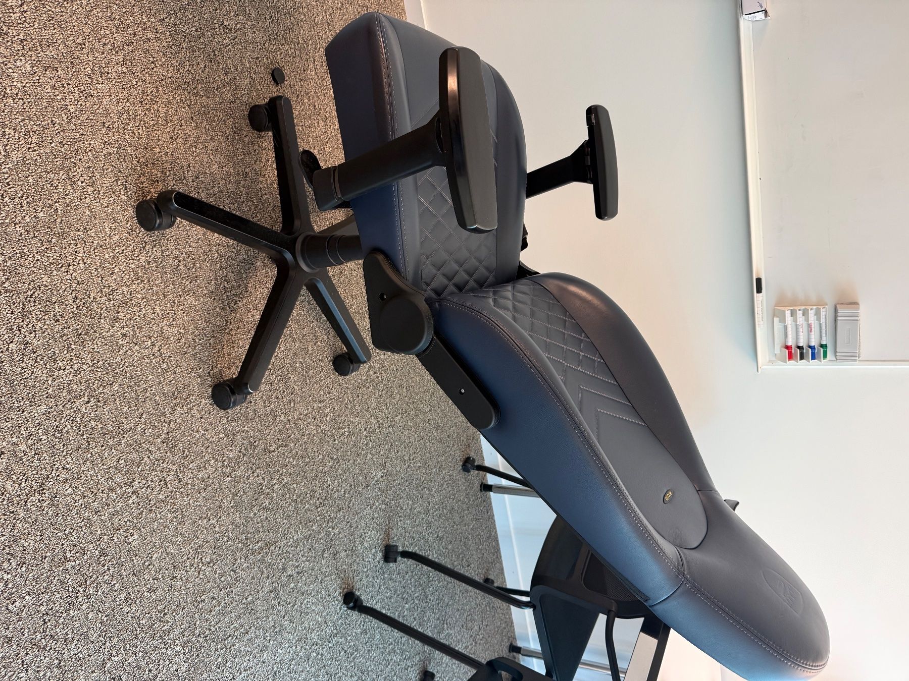 Noblechairs Sedie: Gamingstuhl Nobelchairs – Usato da Aarau venduto da vitafit11 1