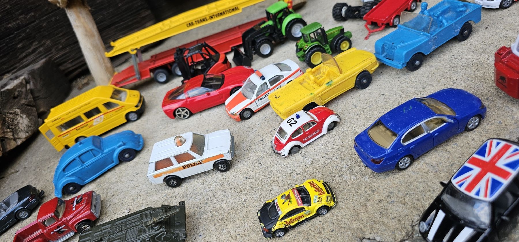 Matchbox Modellini d'auto: Grosse Sammlung Matchbox Autos, Baumaschinen – Usato da Ferden venduto da jemyce 1