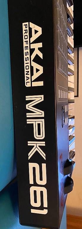 Akai Strumenti musicali: Akai MPK 261 – Usato da seleute venduto da christeln 2