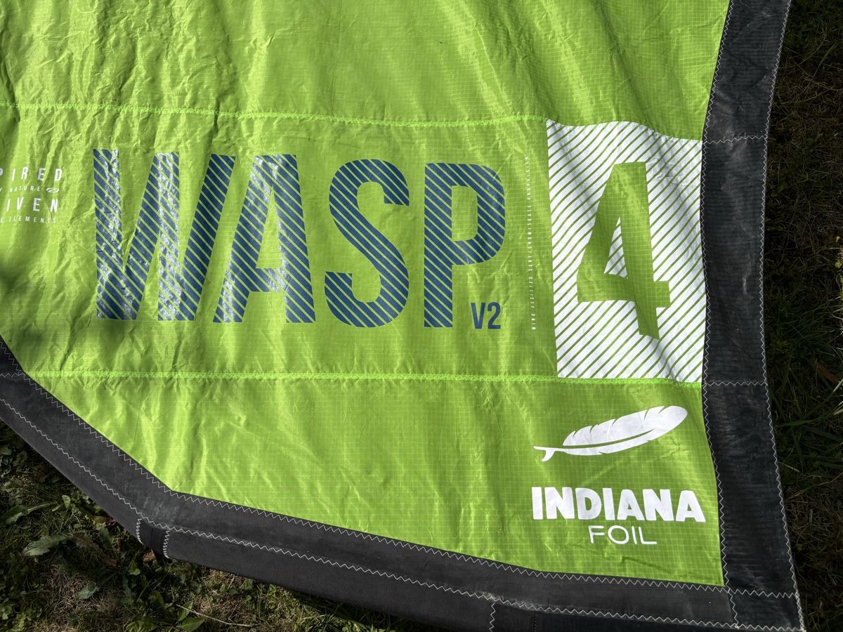 Ozone Surf: Ozone Wasp Wing 4m2 V2 – Usato da Zürich venduto da Dingxilu 2