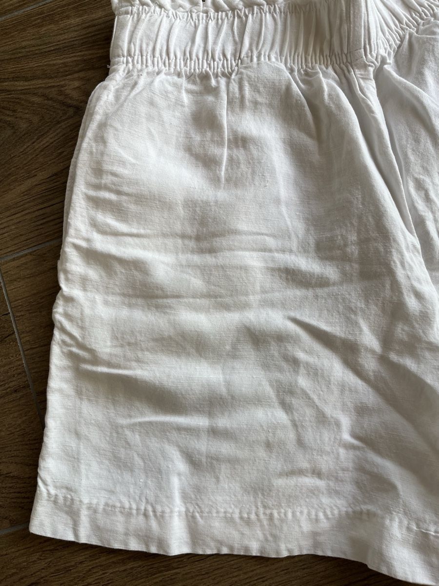 H&M Hosen: Short blanc H&M en lin, taille S – Gebraucht aus Hauterive NE von Lipal 3